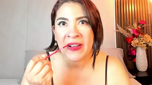 Snapshot of Meggan_Moree chatting on May 7, 7:30 pm Meggan Moree online show from May 7, 7:30 pm