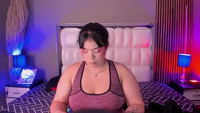 xCharlotte 20 online show from March 16, 8:46 pm