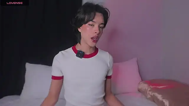 Snapshot of bastian_mercury chatting on December 2, 7:47 am bastian mercury online show from December 2, 7:47 am