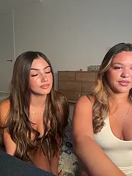 Snapshot of ava_bbyxo chatting on April 3, 3:26 am ava bbyxo online show from April 3, 3:26 am