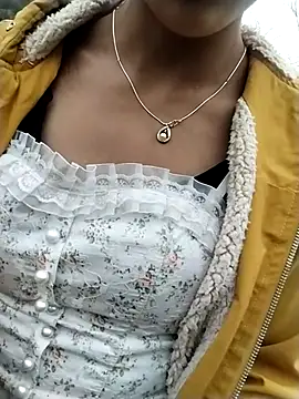 iam-eli online show from February 3, 1:48 am