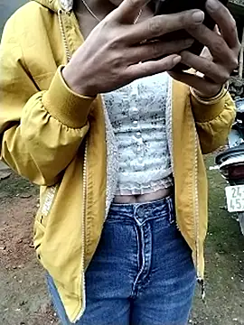 iam-eli online show from February 3, 6:40 am