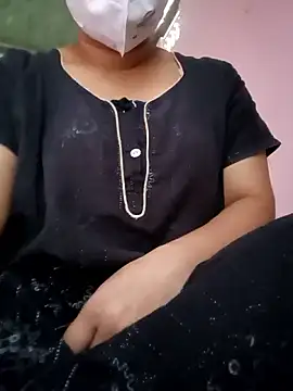 Snapshot of Curvy_Deeksha chatting on March 28, 8:03 am Curvy Deeksha online show from March 28, 8:03 am