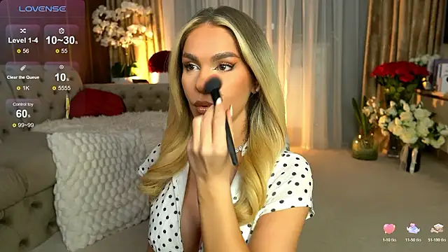 ChloeVelvetx online show from February 12, 9:32 pm