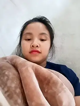 Pretty-haert online show from March 8, 2:21 pm