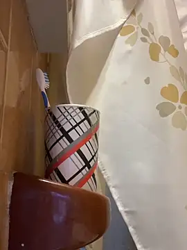 Petebulimia online show from February 4, 7:09 pm