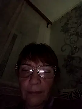 Snapshot of MichelleLove48 chatting on November 30, 5:28 pm MichelleLove48 online show from November 30, 5:28 pm