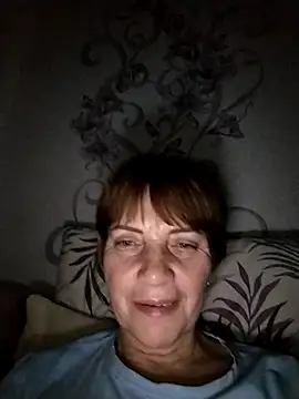 Snapshot of MichelleLove48 chatting on December 3, 10:08 pm MichelleLove48 online show from December 3, 10:08 pm