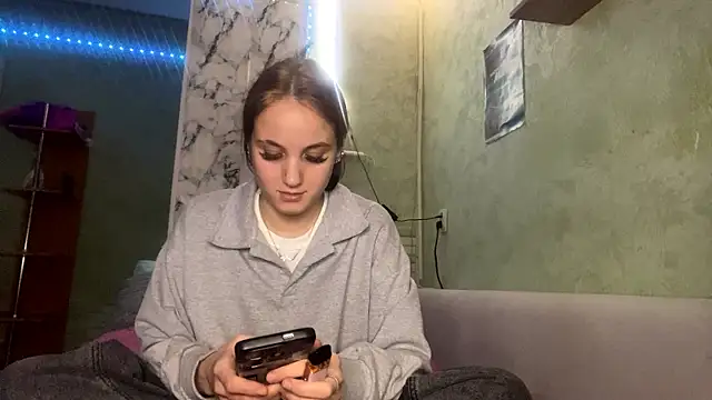 StacyHoyles online show from January 16, 12:31 pm