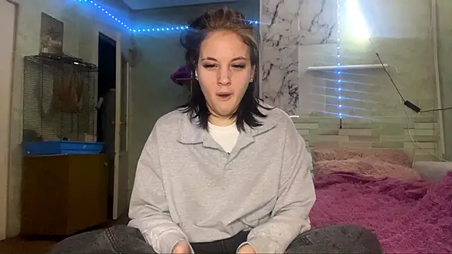 StacyHoyles online show from January 17, 12:10 pm