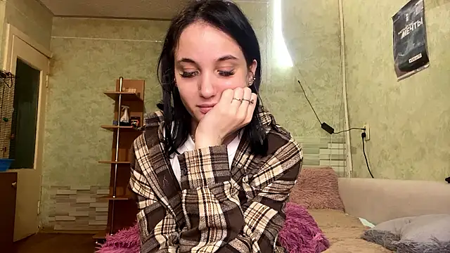 StacyHoyles online show from February 5, 12:10 pm