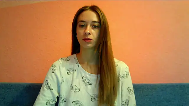 Snapshot of Honey_Whisper chatting on December 3, 5:48 am Honey Whisper online show from December 3, 5:48 am