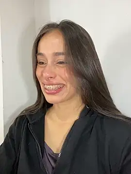 saraarchbould online show from February 3, 2:22 pm