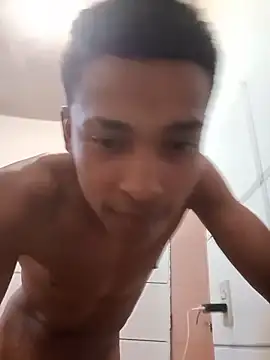 Snapshot of Negok1ng17cm chatting on December 5, 9:00 pm Negok1ng17cm online show from December 5, 9:00 pm