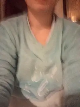 gatitachula93 online show from February 1, 7:23 pm