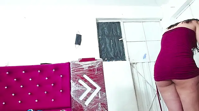 Snapshot of lucy_devil23 chatting on January 5, 9:40 pm lucy devil23 online show from January 5, 9:40 pm