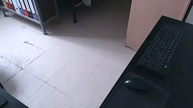 TRESBONNEBITE online show from February 11, 2:44 pm