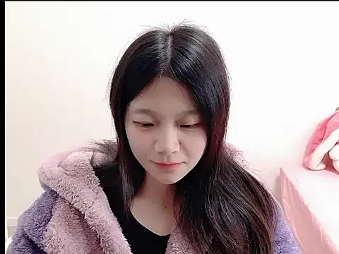 Snapshot of youyou-66 chatting on December 18, 5:46 am youyou-66 online show from December 18, 5:46 am