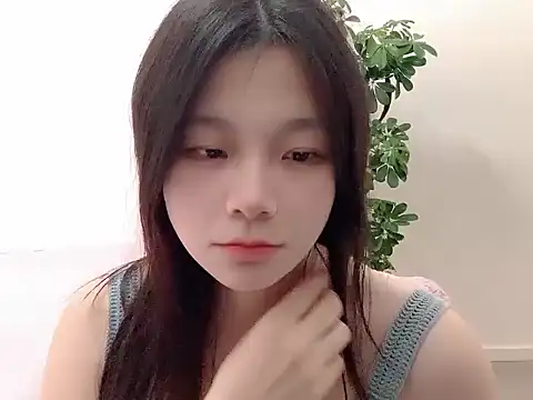 Snapshot of youyou-66 chatting on December 19, 6:20 am youyou-66 online show from December 19, 6:20 am