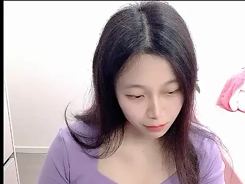 Snapshot of youyou-66 chatting on December 23, 6:00 am youyou-66 online show from December 23, 6:00 am