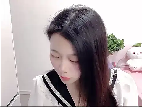 Snapshot of youyou-66 chatting on January 11, 12:10 pm youyou-66 online show from January 11, 12:10 pm