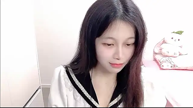 Snapshot of youyou-66 chatting on January 13, 7:02 am youyou-66 online show from January 13, 7:02 am