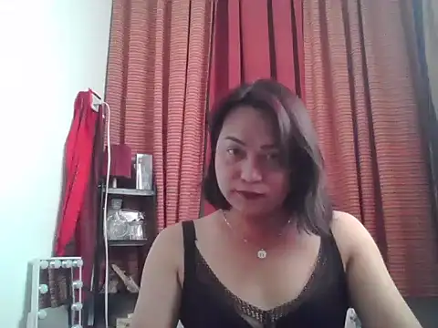 Snapshot of alexassecretxx chatting on February 25, 2:21 am alexassecretxx online show from February 25, 2:21 am