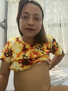 Snapshot of alexassecretxx chatting on May 27, 10:07 pm alexassecretxx online show from May 27, 10:07 pm