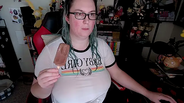 SugarTsunami online show from July 3, 12:17 am