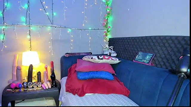 Shadia Squirt online show from September 24, 7:39 pm