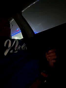 ValuedConcept687 online show from December 17, 4:18 am