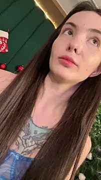 Snapshot of KaylaGraceful chatting on December 18, 1:06 pm KaylaGraceful online show from December 18, 1:06 pm