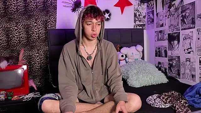 Snapshot of Otter_Starr chatting on December 3, 3:03 am Otter Starr online show from December 3, 3:03 am