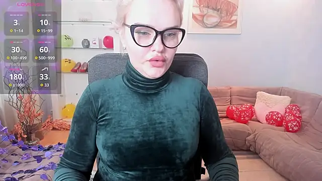 KamillaJei online show from February 19, 5:47 am