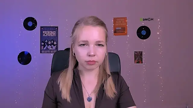 Snapshot of teya_starling chatting on May 25, 7:25 am teya starling online show from May 25, 7:25 am