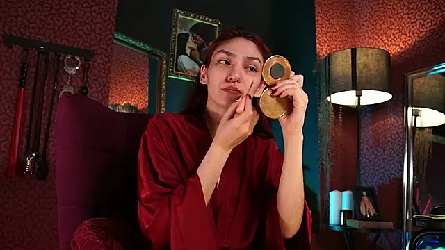 Roxa Lana online show from May 17, 1:29 pm
