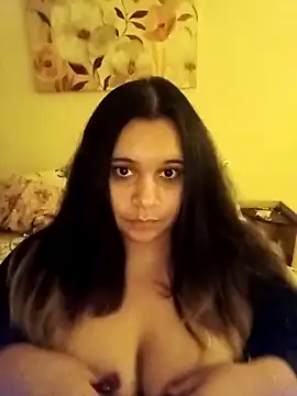 Snapshot of sweet-angel7 chatting on December 16, 4:56 pm sweet-angel7 online show from December 16, 4:56 pm