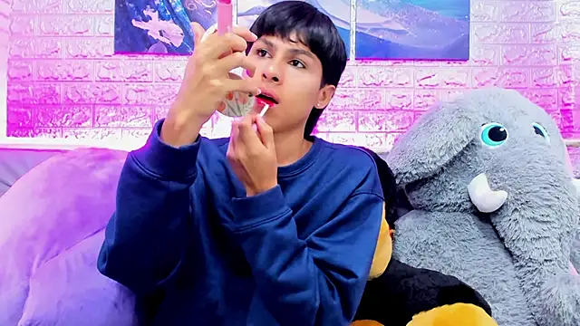 StormLuxX online show from January 18, 1:37 pm