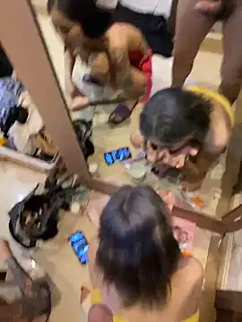 r-u-ok online show from December 16, 9:53 pm