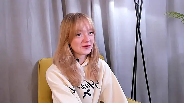 Snapshot of MatthewHoffis chatting on December 4, 10:02 am MatthewHoffis online show from December 4, 10:02 am