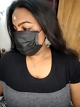 Snapshot of Tamil_Shara chatting on March 8, 5:28 pm Tamil Shara online show from March 8, 5:28 pm