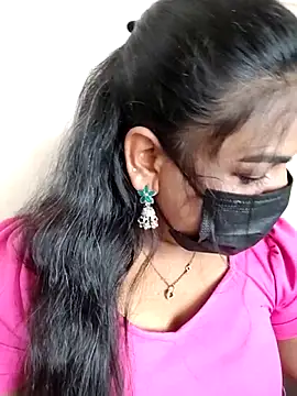 Snapshot of Tamil_Shara chatting on April 11, 8:07 am Tamil Shara online show from April 11, 8:07 am