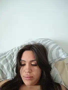 SiennaLuxexx online show from June 9, 10:38 am