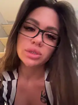 SiennaLuxexx online show from July 4, 3:51 pm
