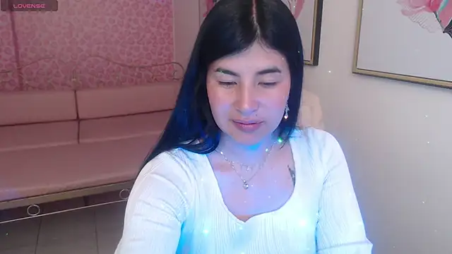 Snapshot of Nina_harpper_ chatting on December 14, 1:16 pm Nina harpper online show from December 14, 1:16 pm