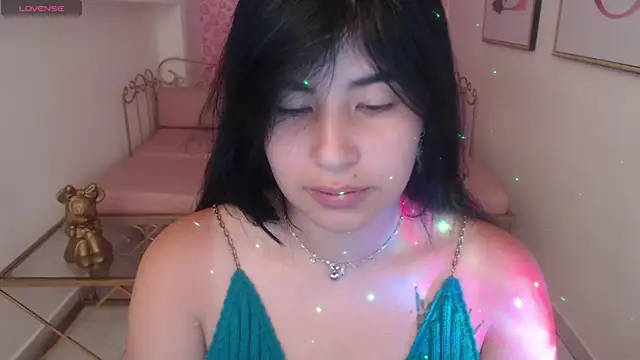 Nina harpper  online show from January 6, 1:15 pm