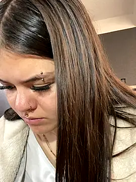 Camila Duarte2 online show from December 18, 1:39 pm