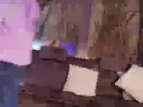 Snapshot of EnzoDarkwood chatting on December 3, 1:31 pm EnzoDarkwood online show from December 3, 1:31 pm