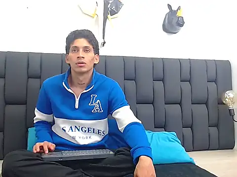 Snapshot of manus_rios69 chatting on December 15, 12:31 pm manus rios69 online show from December 15, 12:31 pm