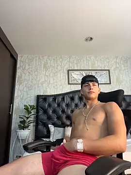 Snapshot of Lander_Cruz chatting on May 27, 1:57 am Lander Cruz online show from May 27, 1:57 am